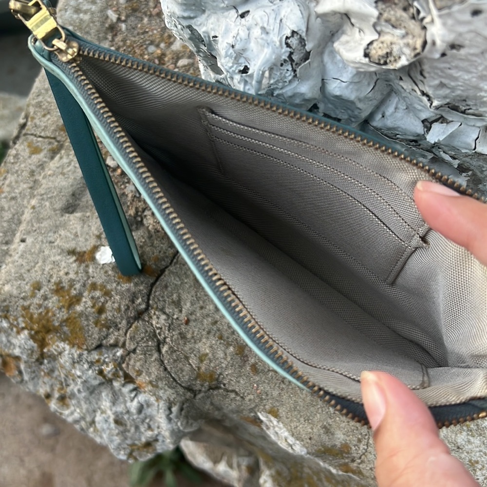 Fossil Large Two-Sided Color Wristlet Dark Blue/L… - image 5